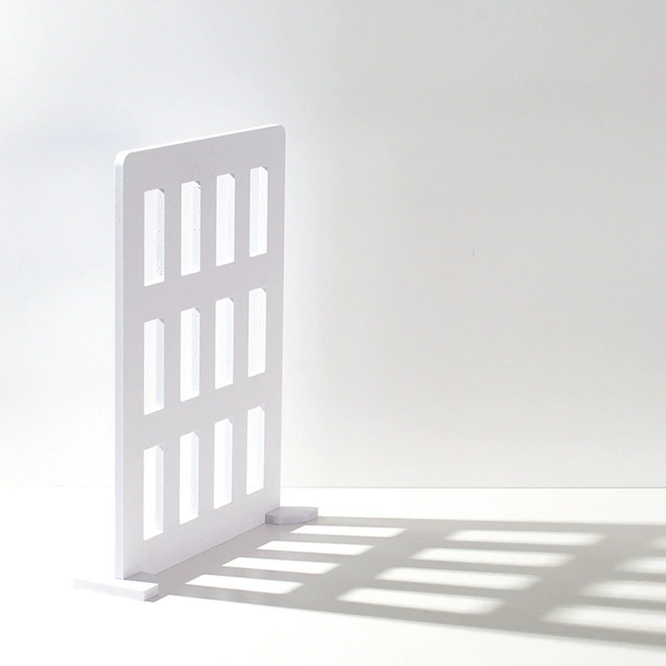 Light and Shadow Board: Walv Lauret model (send base)