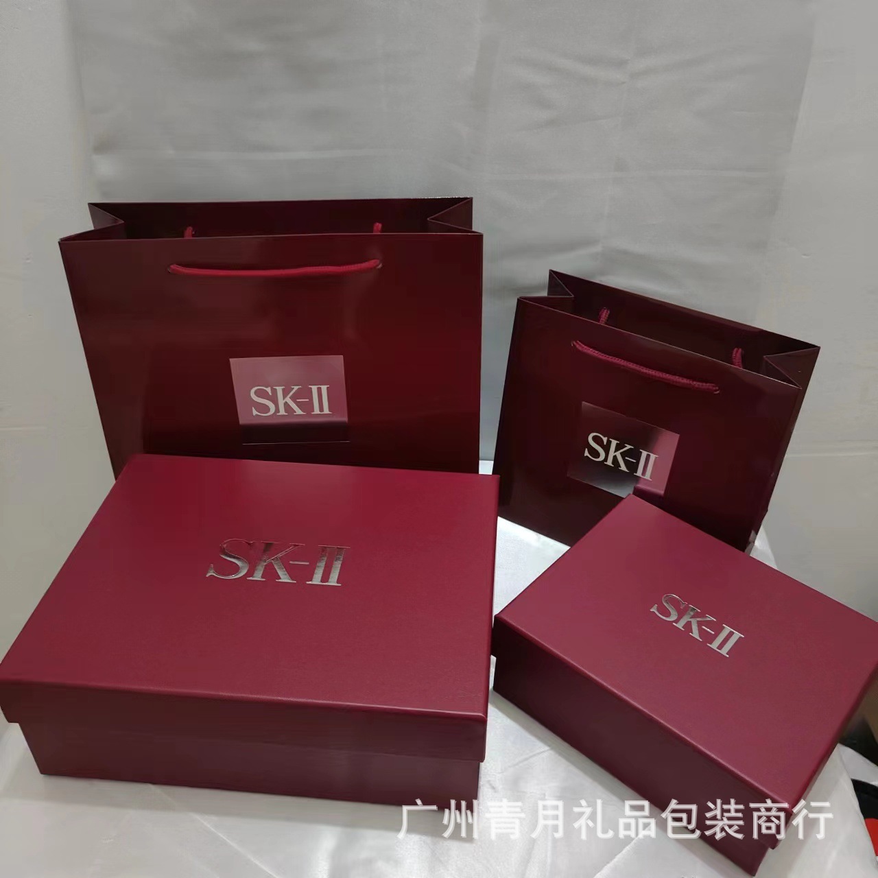 SK礼品盒爽肤水化妆品空盒小灯泡大红瓶套装护肤品包装袋子批发