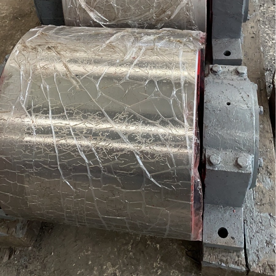 供应烘干机小齿轮传动配件挡轮托轮大型机械配件