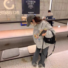 美式复古秋冬别致卫衣女圆领宽松加绒加厚街头百搭长袖卡通上衣服