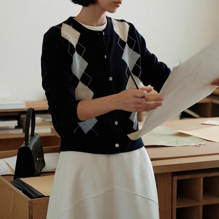 Who Peach Minimalist Wardrobe Intellectual Miu Commuter Quilted Wool Knit Cardigan Women's Autumn Top