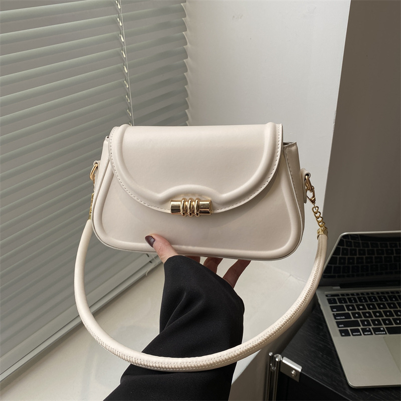 Bolsos populares de este año para mujeres 2025, nueva moda simple bolsos de hombro mochila casuales bolsos de moda personales bolsos pequeños