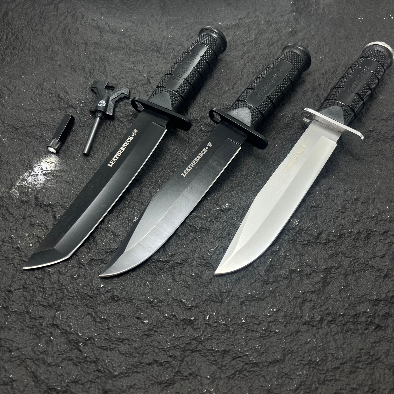 K鞘户外战术军刀多功能随身便携直刀高硬度不锈钢露营刀具一体刀