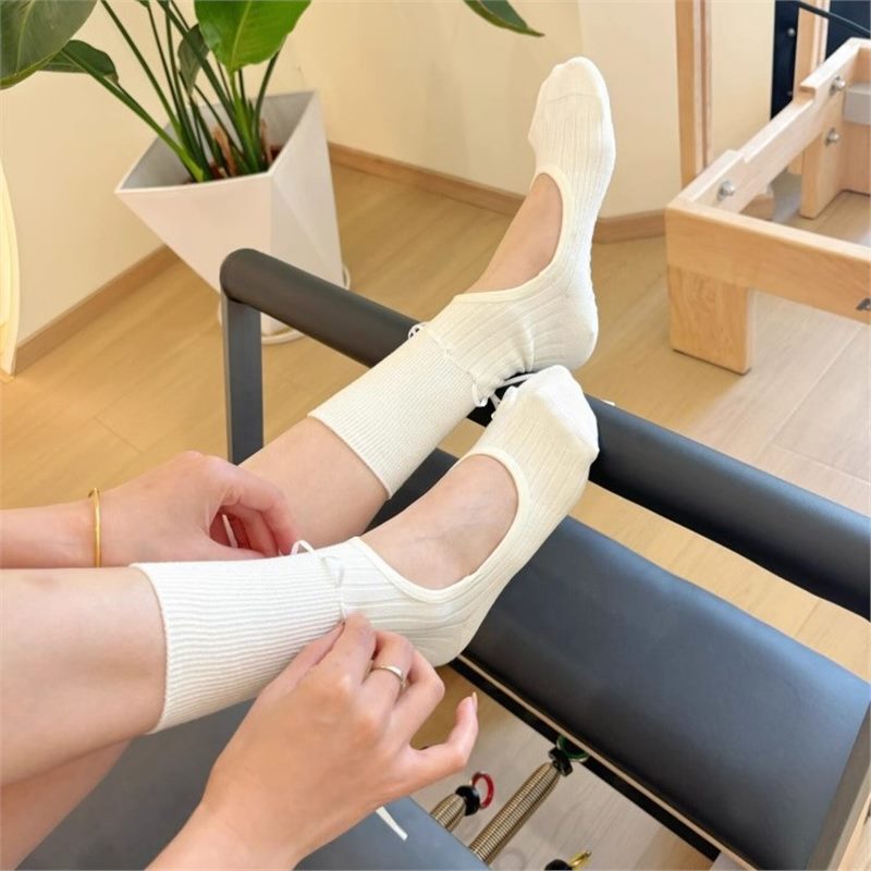 Yoga Socks Backless Sports Non-Slip Socks Mid-Calf Socks Women's Personalized Drawstring Ribbon Black and White Floor Socks Summer Yoga Socks Backless Sports Non-Slip Socks Mid-Calf Socks Women's Personalized Drawstring Ribbon Black and White Floor Socks Summer