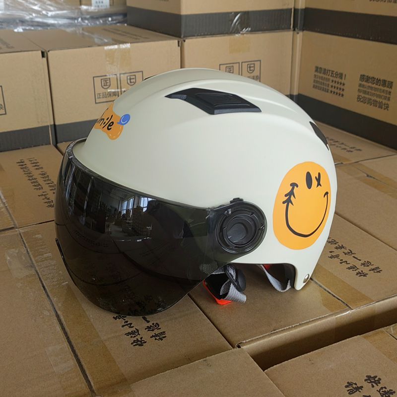 【送料無料】ODJ 新国家標準 3c 認定電気自動車ヘルメット レディース ユニバーサル バッテリー 車 夏 日焼け止め 四季|undefined
