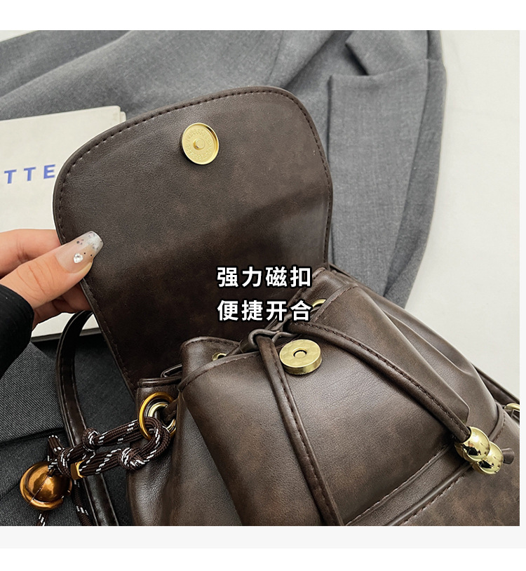 This is a new, stylish, mini, lightweight and cute shopping backpack for girls in the autumn of 2024 Item Picture
