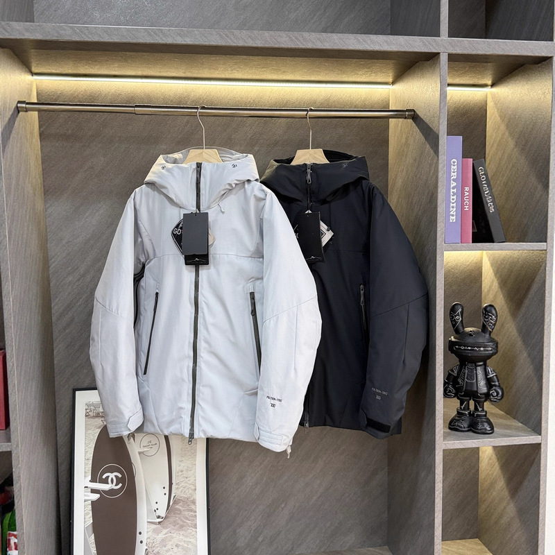 Sunstone Aspen Hard Shell down Jacket 700 Fluffy Windproof and Rainproof Outdoor Skiing Essential