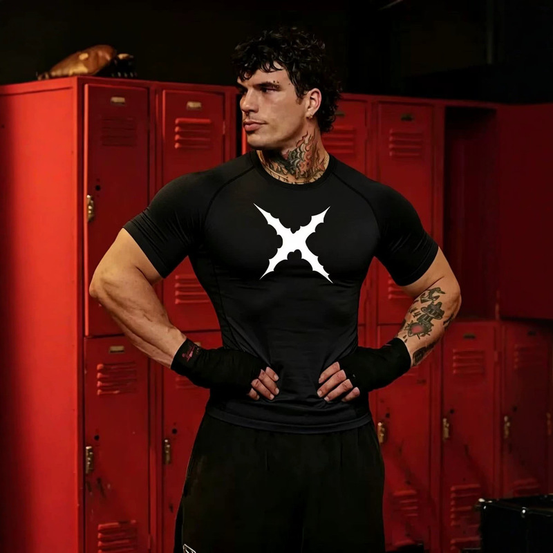 Men's Striped Print Compression Shirt Gym and Running Base Layer Comfortable Sports Quick-Dry T-Shirt Top