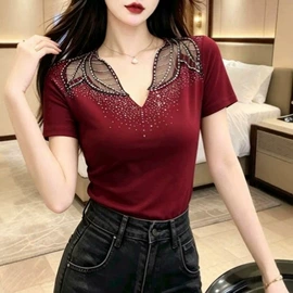 女式T恤;上衣;女式毛呢外套