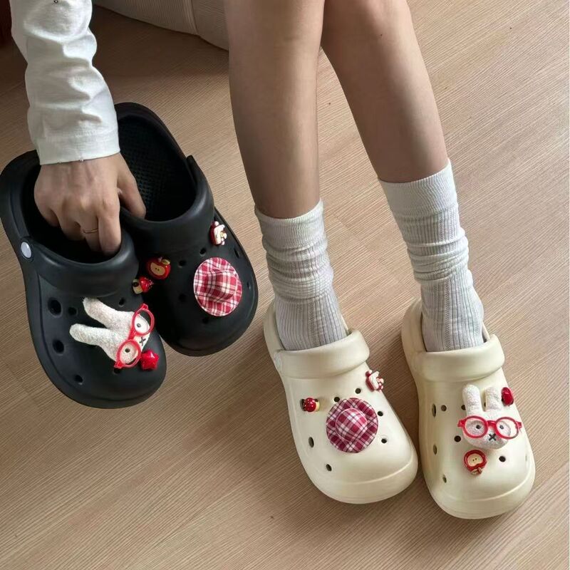 Nicole Is so Cute, Cartoon Apple Star Hole Shoes, 2026 Spring and Summer New Style, Thick-Soled, Non-Slip, Dual-Wear, Closed-Toe Sandals Nicole Is so Cute, Cartoon Apple Star Hole Shoes, 2026 Spring and Summer New Style, Thick-Soled, Non-Slip, Dual-Wear, Closed-Toe Sandals