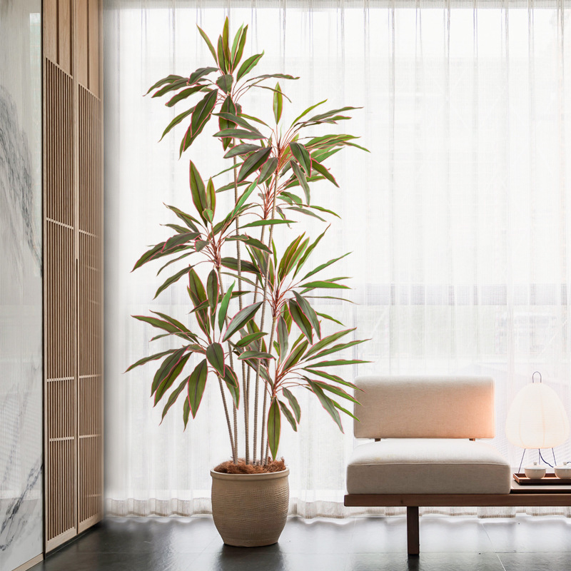 緑植ビロードの軽豪華な高級植物の置物をシミュレーションします。|undefined