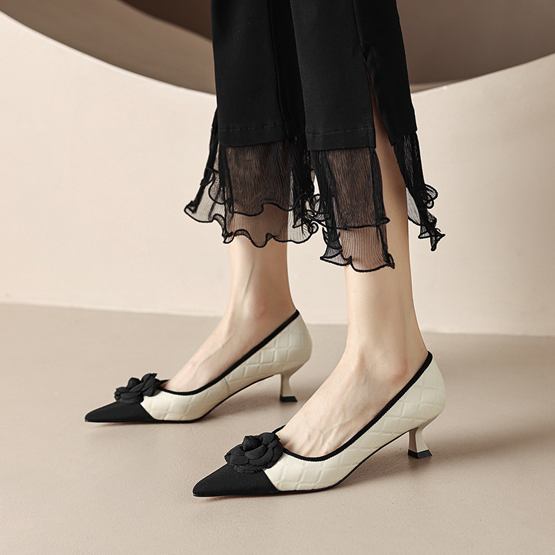 Spring and Summer 2023 New Style Xiangfeng Camellia Shoes Pointed Toe Thin Heel 5cm Sheepskin Commuter Fashion Women's Shoes Spring and Summer 2023 New Style Xiangfeng Camellia Shoes Pointed Toe Thin Heel 5cm Sheepskin Commuter Fashion Women's Shoes