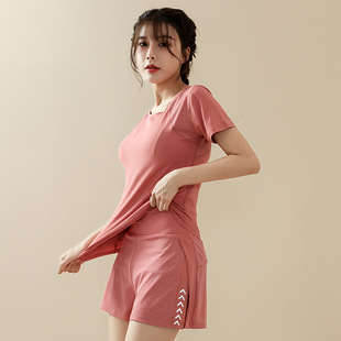 2022 New Yoga Suit Women's Fashionable Breathable Quick-drying Sports Suit Naked High Waist Slim Fitness Suit