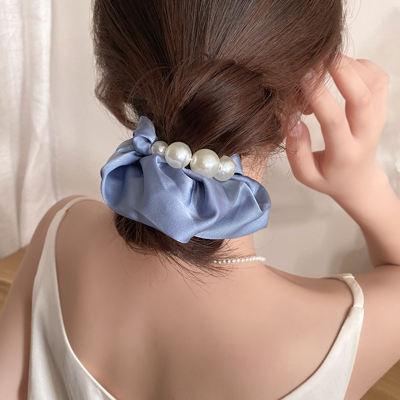 Estilo francés Hepburn perla intestino grueso anillo para el cabello temperamento femenino bola baja cuerda para el cabello retro pequeña fragancia cuerda para el cabello atado