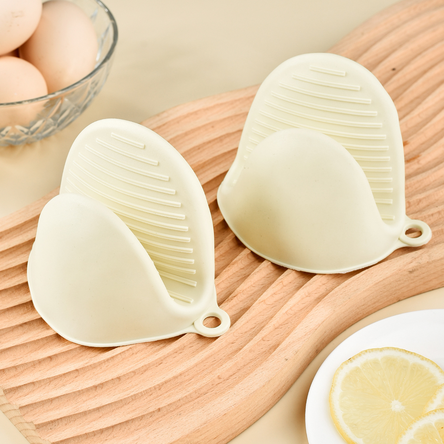 미색의 화상 방지 핸드 클립 한 쌍