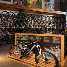 厂家定制铁艺悬挂自行车展示架 木制山地自行车展架儿童单车展台