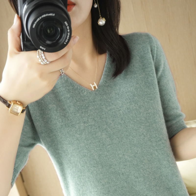 春夏新款针织短袖女V领韩版五分袖套头宽松外穿打底衫