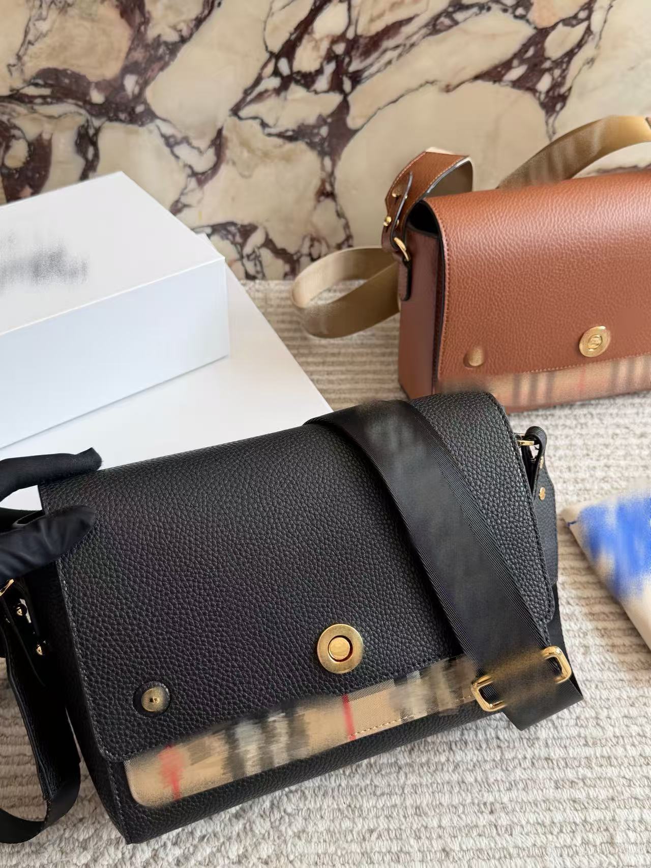 New Bur bag, classic Mag bag, summer high-value shoulder bag, complete packaging, wholesale cross-border
