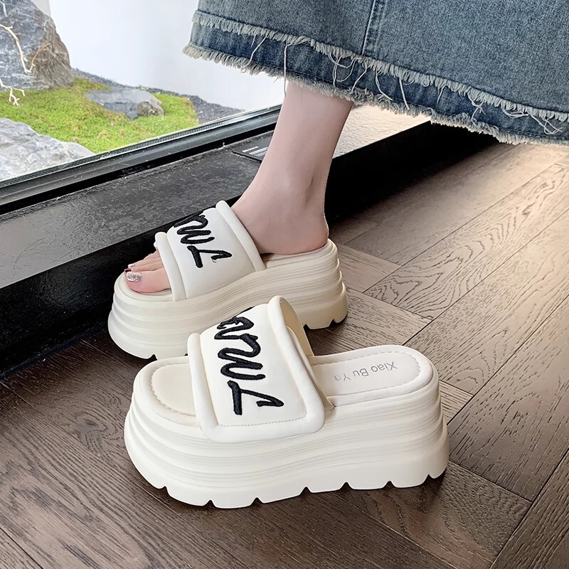 2025 New Fashion Casual Petite Height-Increasing Slip-On Magic New Chinese Style Platform Summer Thick-Soled Slippers for Women