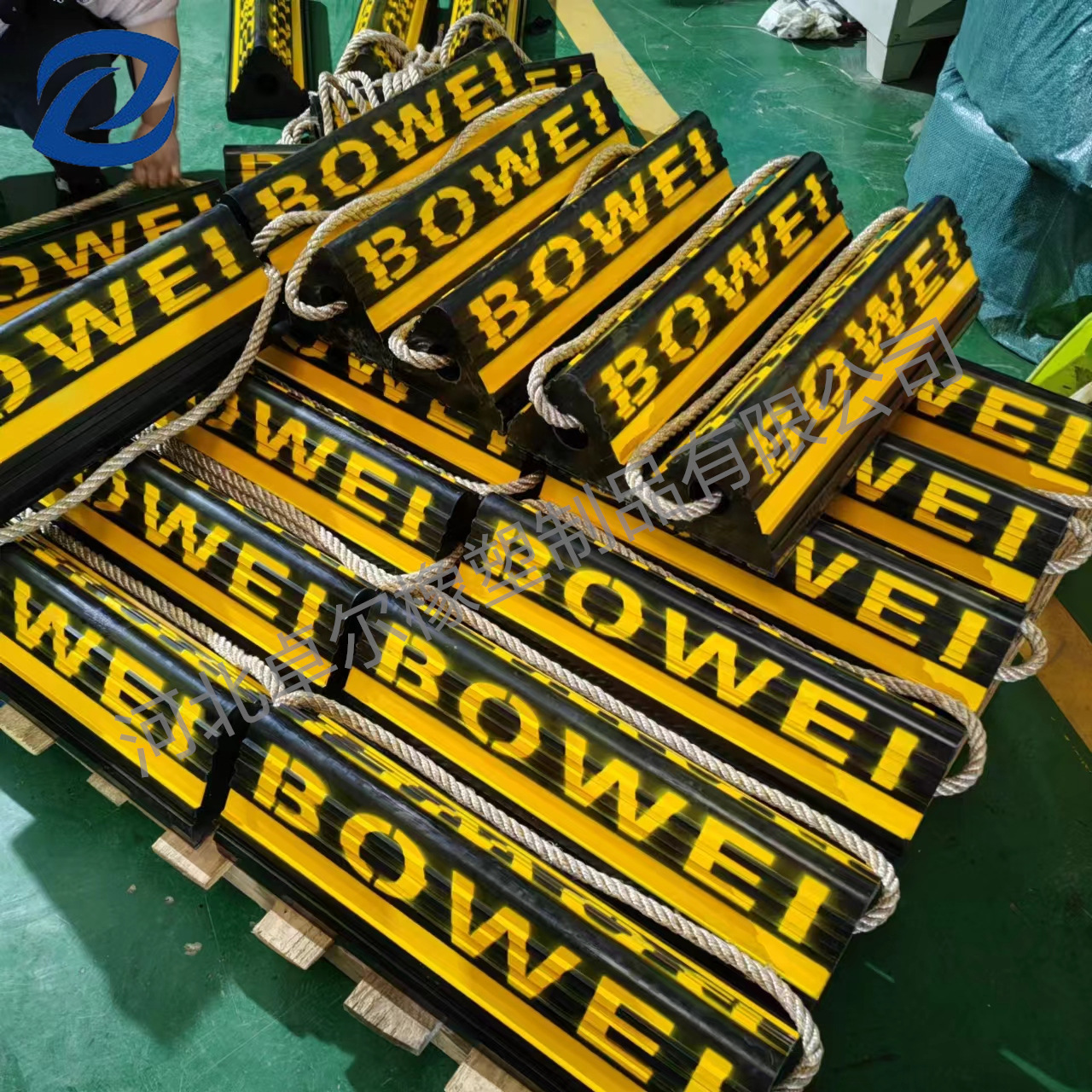 出口手提三角橡胶止退器300*180*160多型号飞机轮挡船汽车挡块