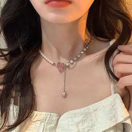 甜酷辣妹~纯欲爱心拼接珍珠项链女小众轻奢高级感2025年新款颈链