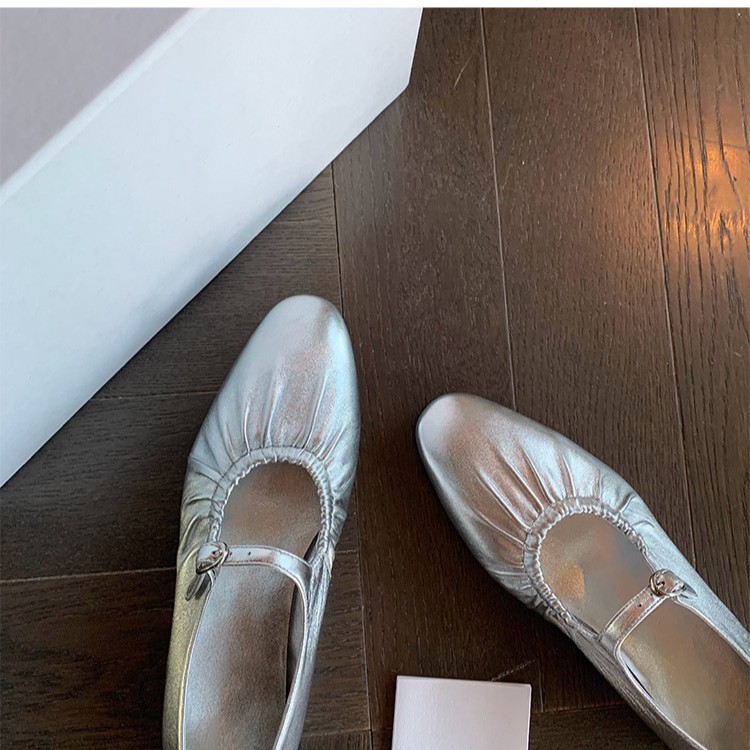 Versión de cuero de vaca ~ cuero genuino pliegue plateado zapatos de una sola capa plana para mujeres 2025 nuevo estilo de primavera francesa zapatos de mujer Marie-Zhen