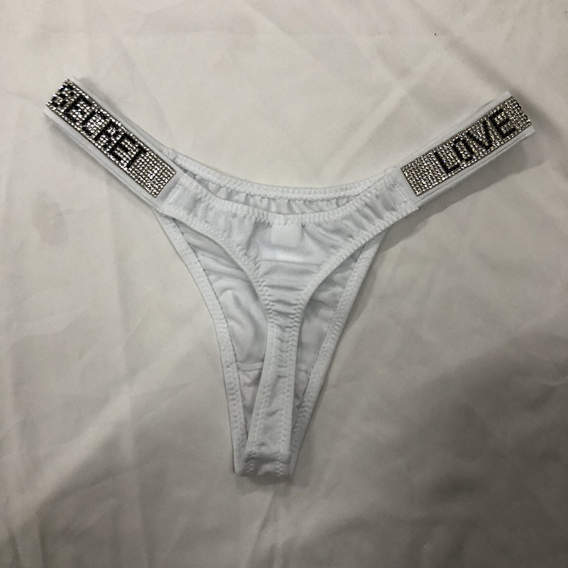 European and American Sexy Women's Alluring Lingerie Thong with Narrow Edges, Casual Butt-Lifting Aesthetic Love Rhinestone Panties