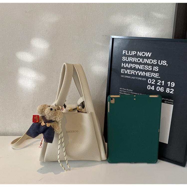 This year's popular bags for ladies are the 2025 new Korean-style simple and versatile crossbody bag and the retro commuting hand-held bucket bag Specification drawing