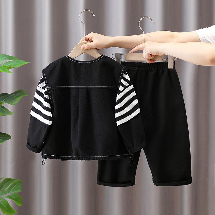 6212 juego de ropa de otoño para niños 2025 nuevo bebé de estilo coreano chaleco suelto primavera y otoño suéter de tres piezas set de moda