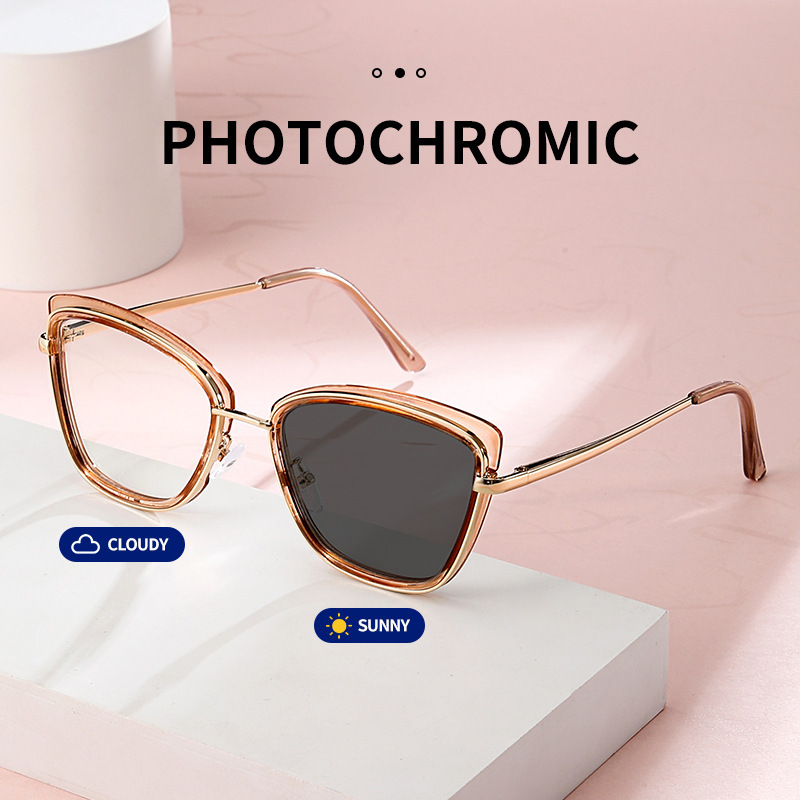 Fashionable Trendy Non-Prescription Glasses for Women, Slimming Effect, Cross-Border Trade, Photochromic Anti-Blue Light Glasses for Men, Versatile European and American Style, High-End Feel Fashionable Trendy Non-Prescription Glasses for Women, Slimming Effect, Cross-Border Trade, Photochromic Anti-Blue Light Glasses for Men, Versatile European and American Style, High-End Feel