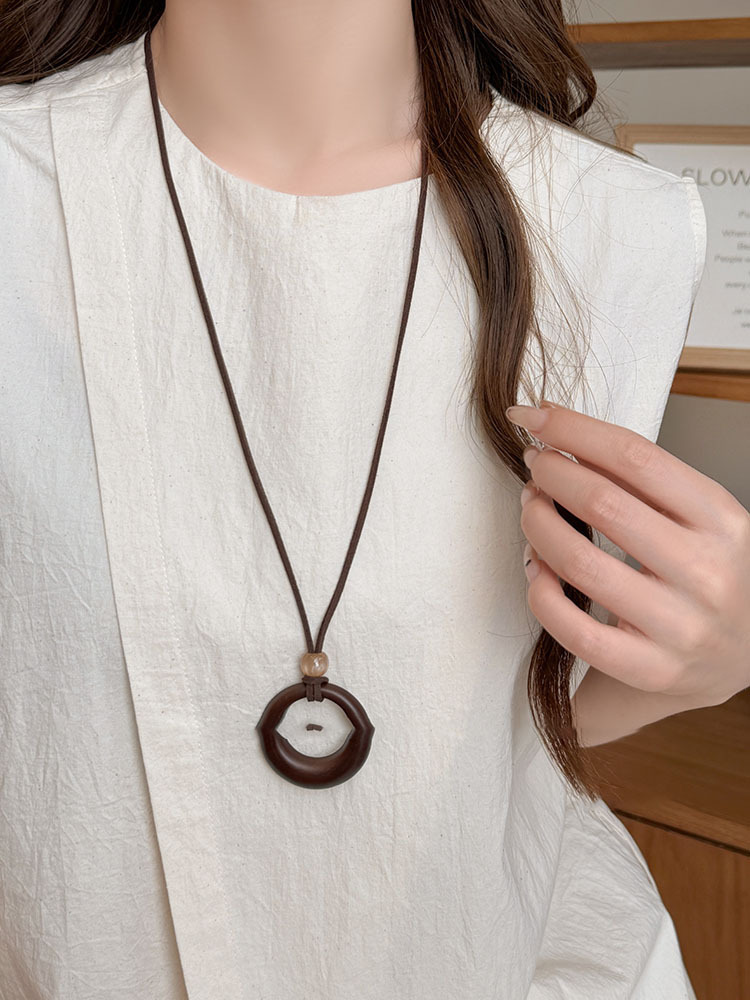 51# necklace-coffee color