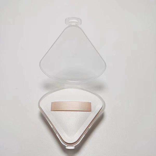 Triangular box