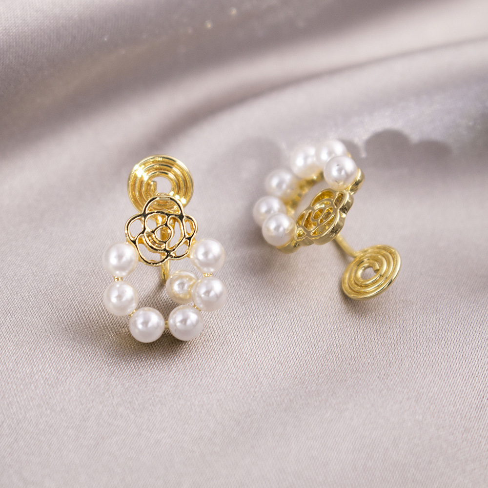 Lujo ligero, incienso pequeño, placa de incienso para mosquitos, pinzas para las orejas, pendientes de nicho para mujeres sin orejas perforadas, pendientes simples, compactas y versátiles de Yiwu al por mayor