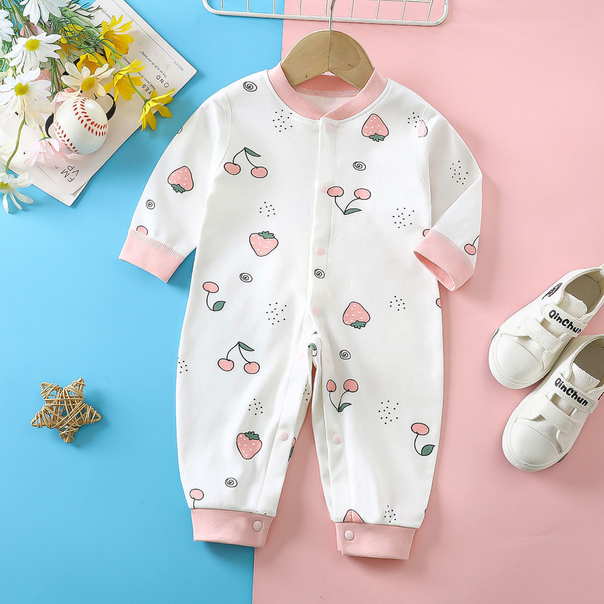 白底草莓(无骨款)  + ¥7.00 