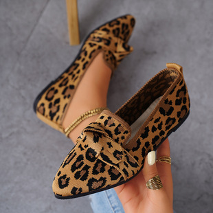 �W�����Q�@�ݼ��^��a43ƽ�׆�ЬŮ�w��һ�_�ź����Y���e͸��ŮЬ