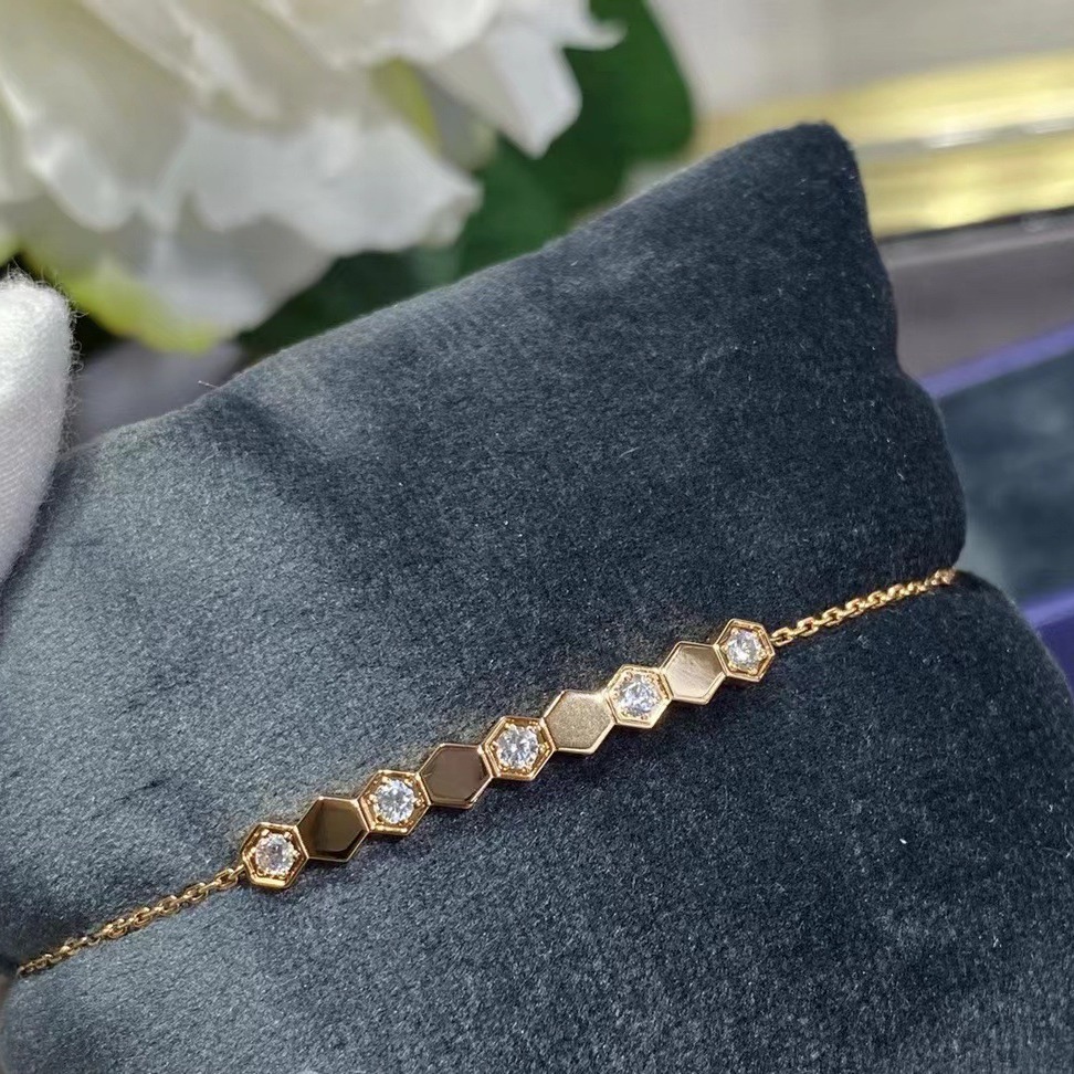 Deimantais puošta širdelės apyrankė vyrams madingas aksesuaras_voghion.com