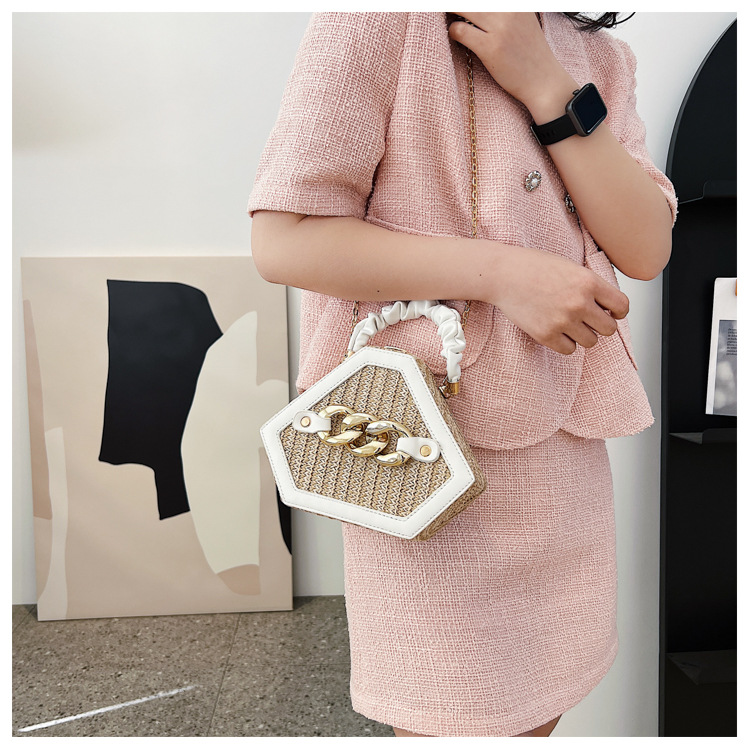 Other Shape Women's Small Straw Geometric Classic Style Lock Clasp Straw Bag