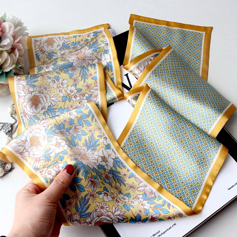 Elegant double-sided silk scarf