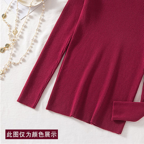 花弁襟秋冬ニット一字肩の弧の大きな襟元に気をつけて、鎖骨を露出させて痩せています。