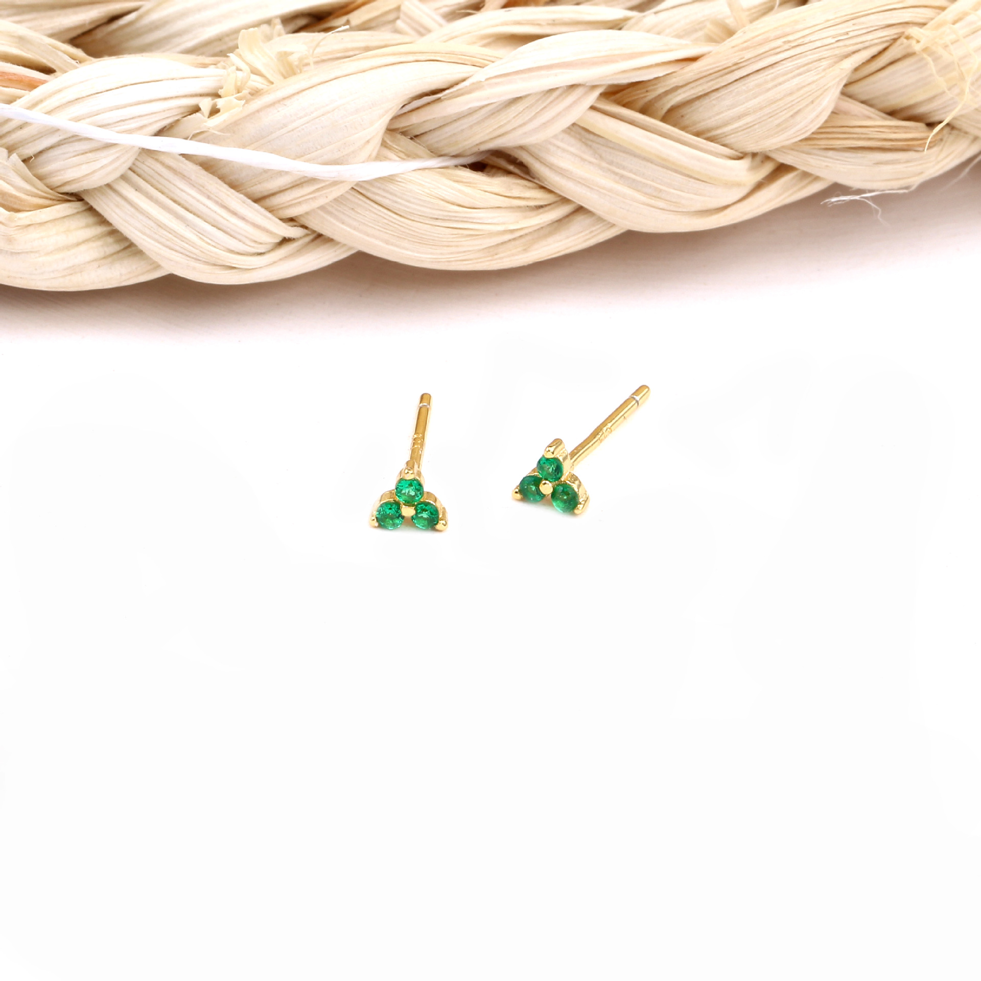 Daily Occasion 925 Sterling Silver Material 1 Pair 925 Sterling Silver Zircon Triangle Ear Studs