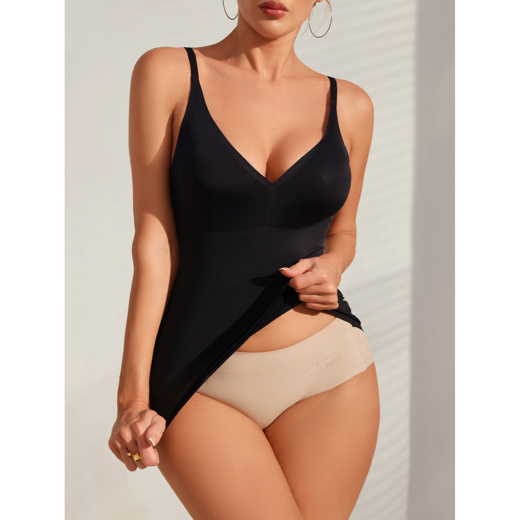 Комбидресс-верх (shapewear) бесшовный с V‑образным вырезом, утягивающий талия, чёрный S–XL