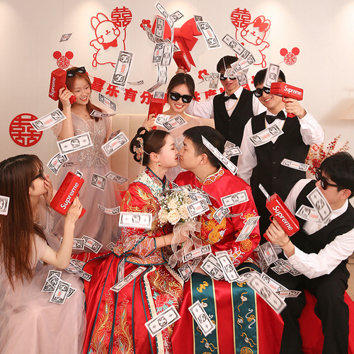 Bridesmaid photo money spray gun wedding reception money gun game wedding props chopsticks money machine door blocking spit machine