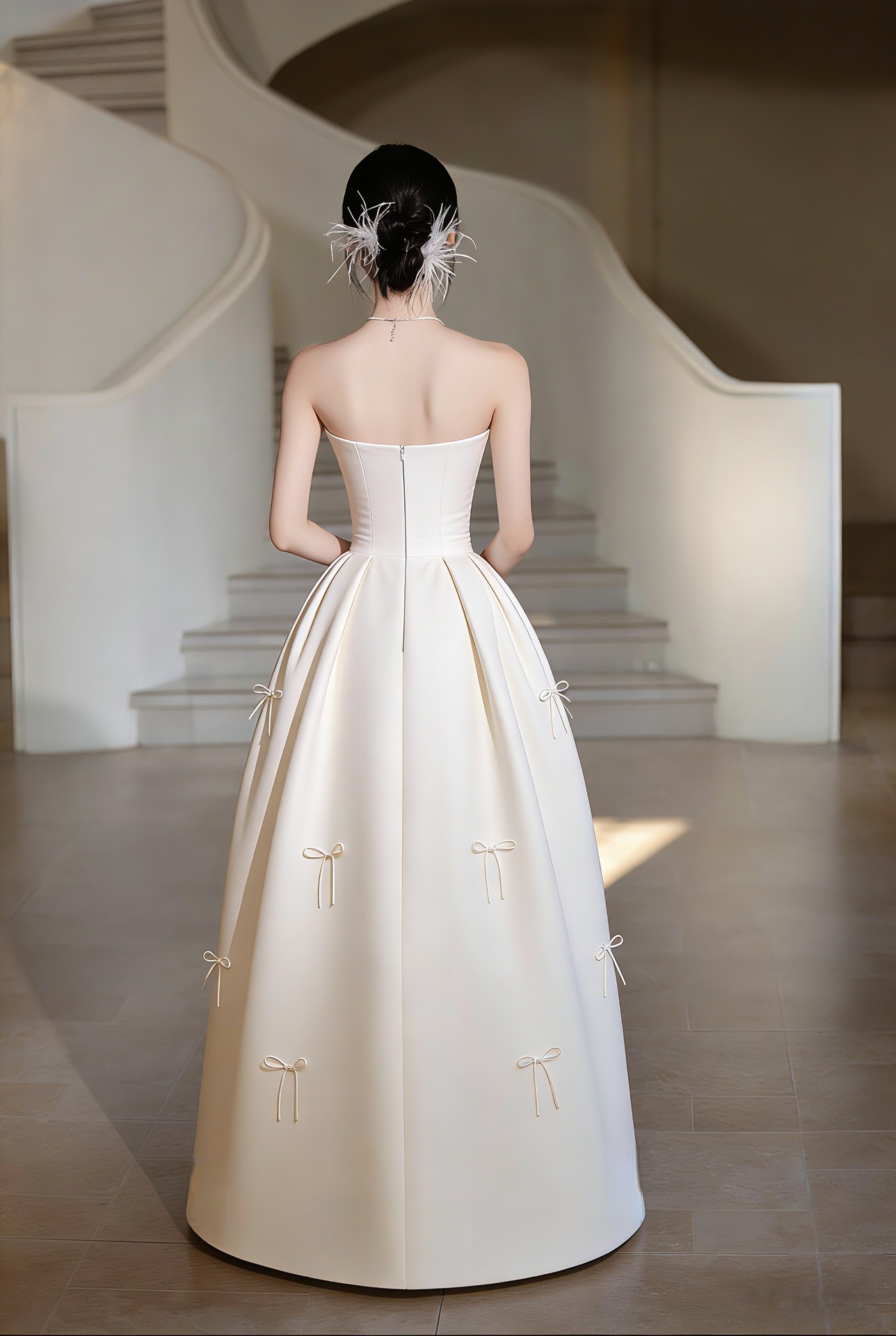 Đầm dạ hội cưới cổ yếm satin trơn tay dài phong cách tối giản — Màu ảnh chi tiết 9