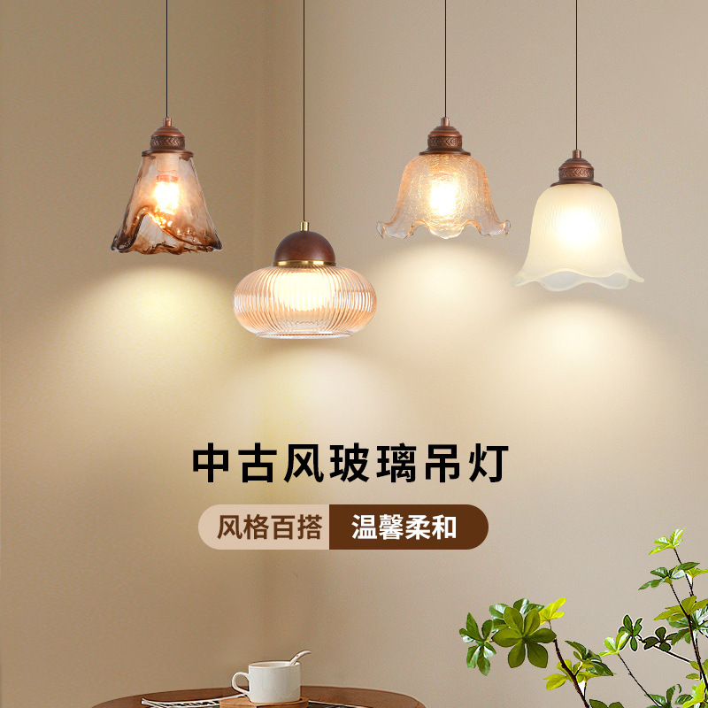 Elevación de lámparas de escritorio faro medieval francés bar pequeño chandelier comercial lámparas chandelier residencial estilo antiguo puede cabecera de cama de hotel