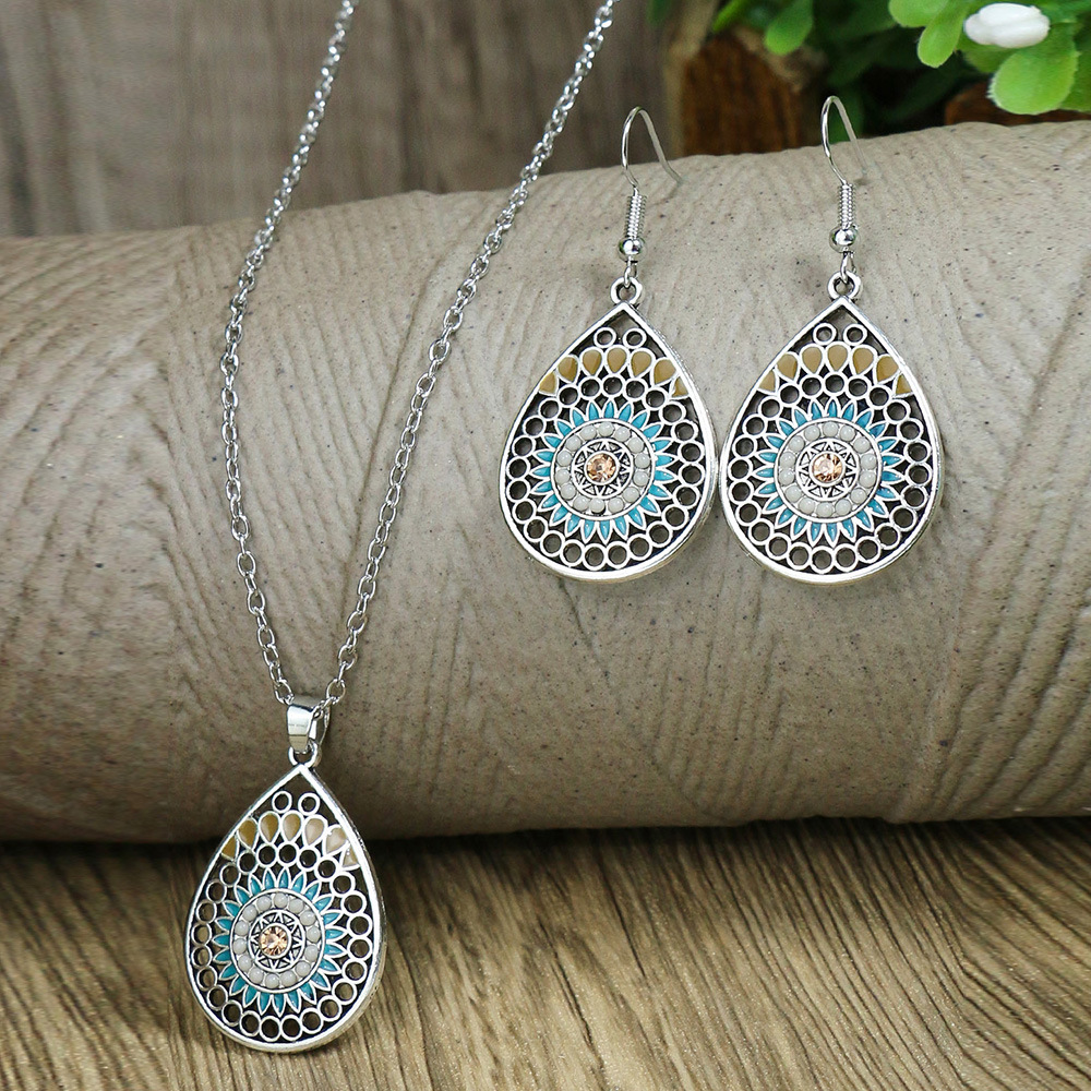 Retro Flower Alloy Turquoise Wholesale Jewelry Set display picture 8