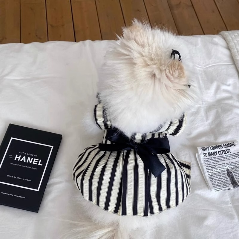 Vestido de tracción con lazo de estilo Hepburn a rayas blancas y negras, perro pequeño, cachorro, bichón, perro mascota, ropa de perro al por mayor image 4
