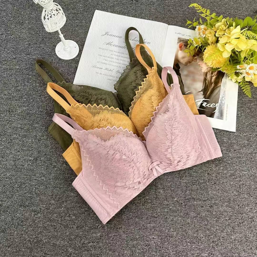 Nuevo sujetador de alta calidad de moda de encaje jacquard transpirable y cómodo ajustable anti-caída reunido tres filas de ropa interior de botón