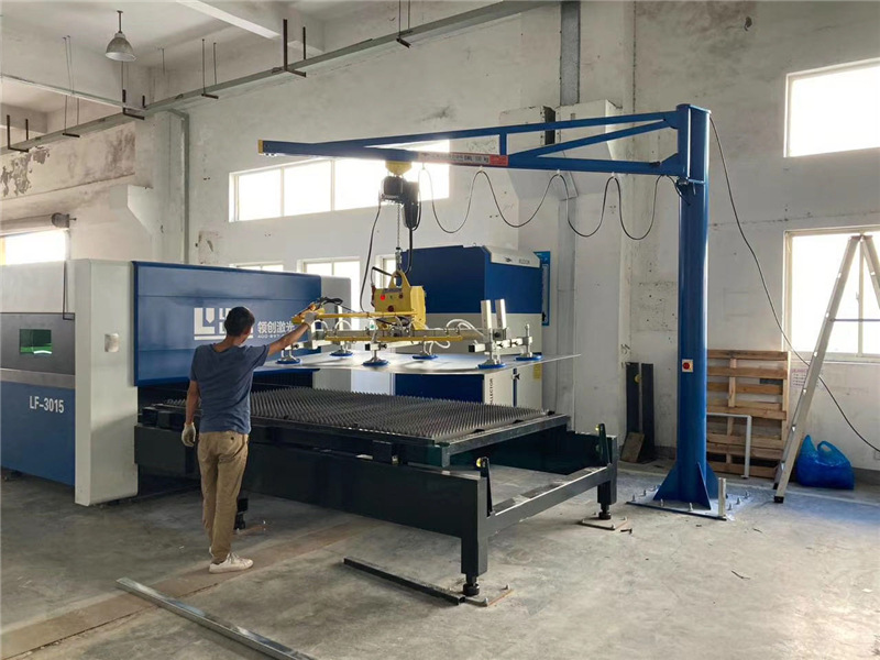 激光机助力玻璃上料吸盘真空吊具 钢板材吸吊机翻转石材机械手