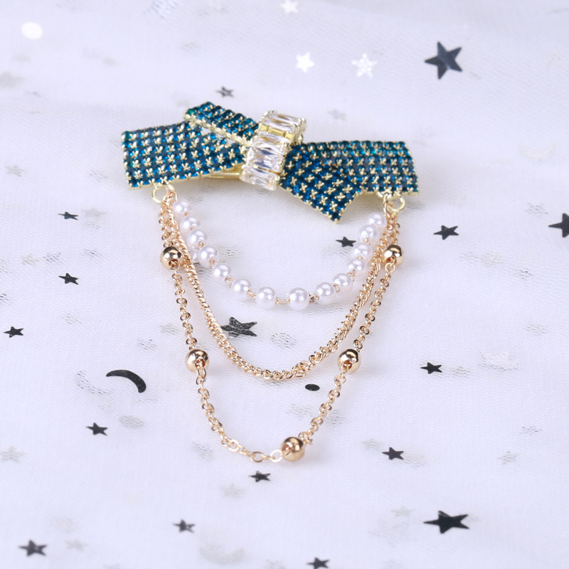 Elegant Glam Bow Knot Alloy Tassel Plating Inlay Artificial Pearls Rhinestones Women's Brooches display picture 7