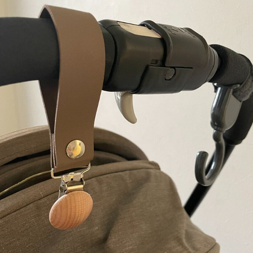 Log clips for strollers and blankets to prevent them from falling out. Anti-kicking clips for baby quilts. Stroller and children's shoe clips.